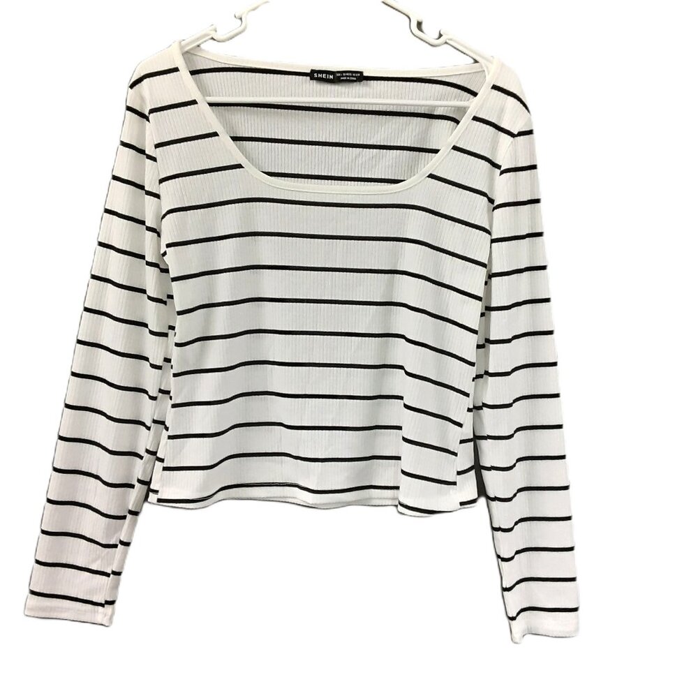 Shein Womans Pullover Blouse Size LARGE Long Sleeve Midriff Crop Top Black/White